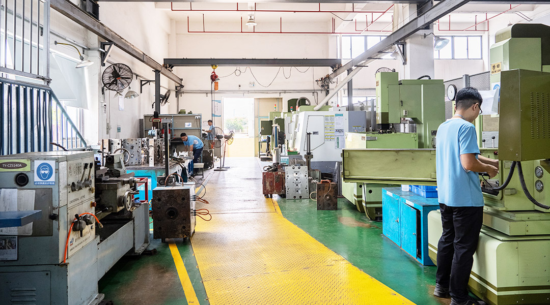 模具生产车间 m1.jpg